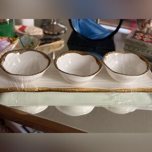 NEW Yedi Houseware Porcelain Serving Set – Gold Trim Bowls & Tray